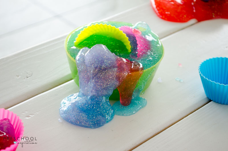 Need the perfect slime recipe. This slime recipe with borax is so inviting and calming. It is an inviting play recipe that will keep children busy for hours!